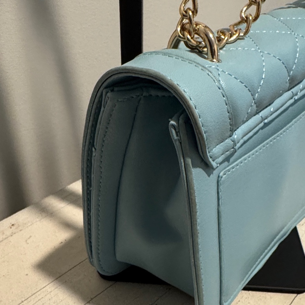 Badgley Mischka Light Blue Quilted Crossbody Bag with Gold Chain - Picture 6 of 11